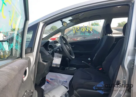 2013 Honda Fit Sport из США, поврежденный, VIN JHMGE8H50DC011002